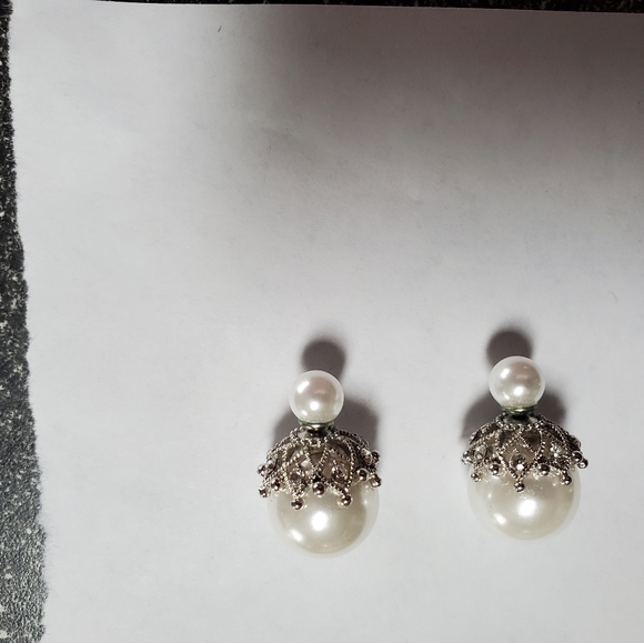 Earrings - Picture 4 of 4